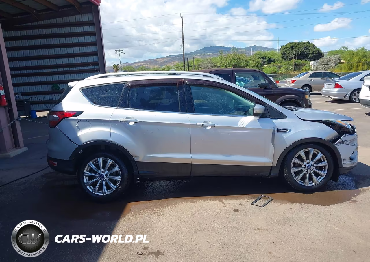 2017 Ford Escape Titanium VIN:1FMCU0JD8HUA32665 - 13