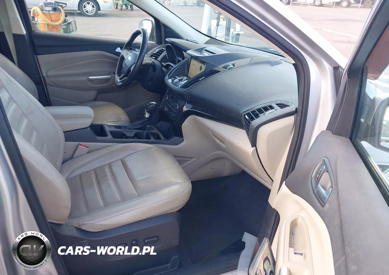 2017 Ford Escape Titanium VIN:1FMCU0JD8HUA32665 - 5