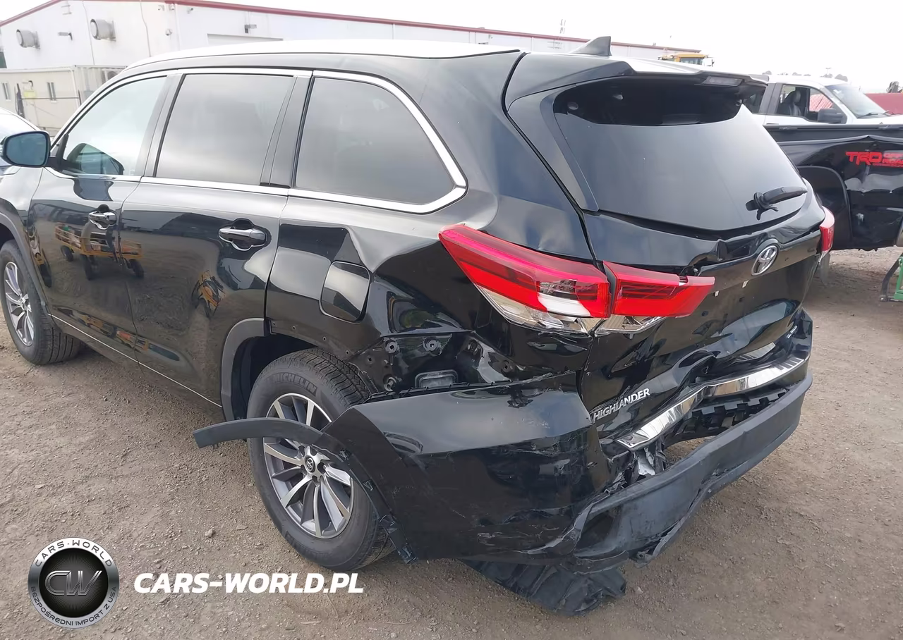 2017 Toyota Highlander Xle VIN:5TDKZRFH3HS518533 - 6