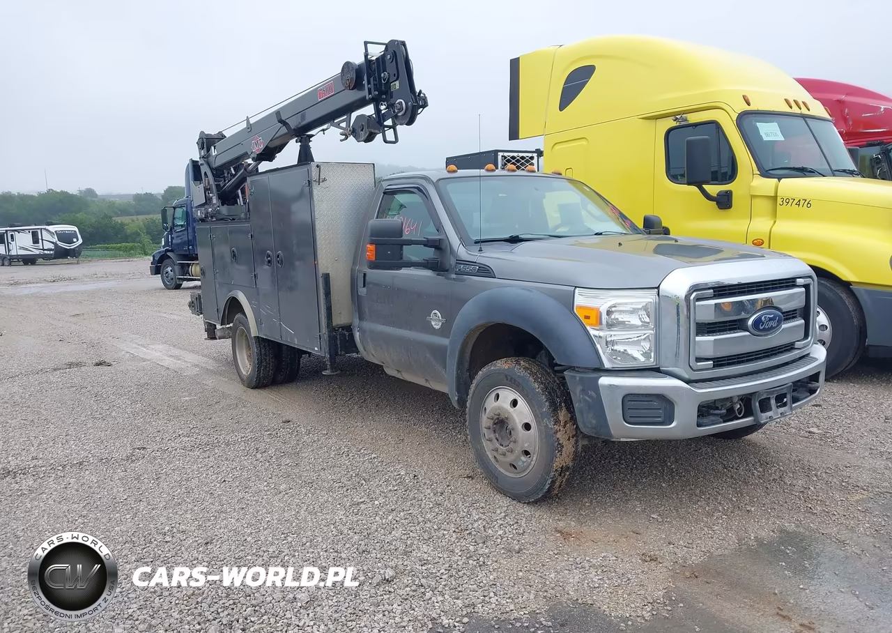 2014 Ford F-550 Chassis Xl
