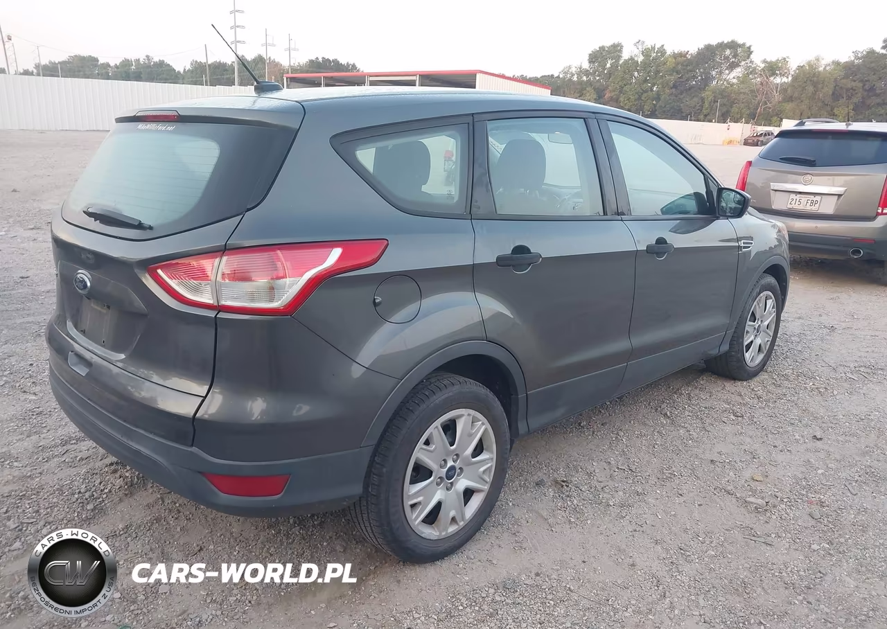 2015 Ford Escape S VIN:1G6AH5RX5H0201739 - 4
