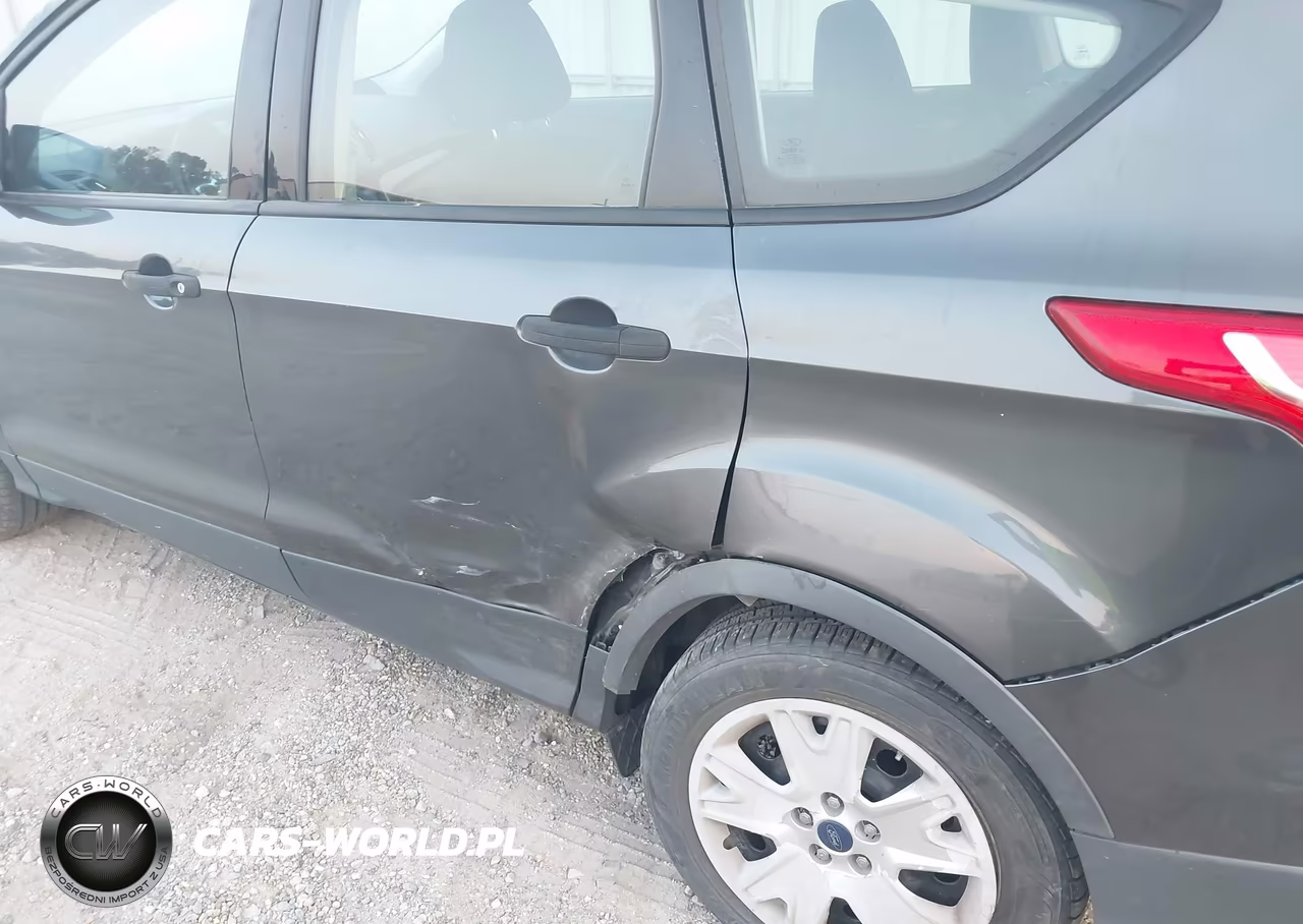 2015 Ford Escape S VIN:1G6AH5RX5H0201739 - 6
