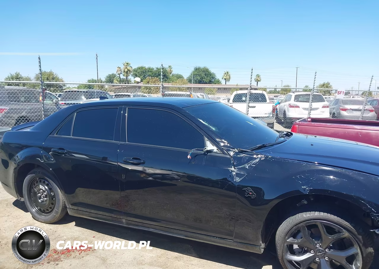 2023 Chrysler 300 300S VIN:2C3CCABT4PH706626 - 14