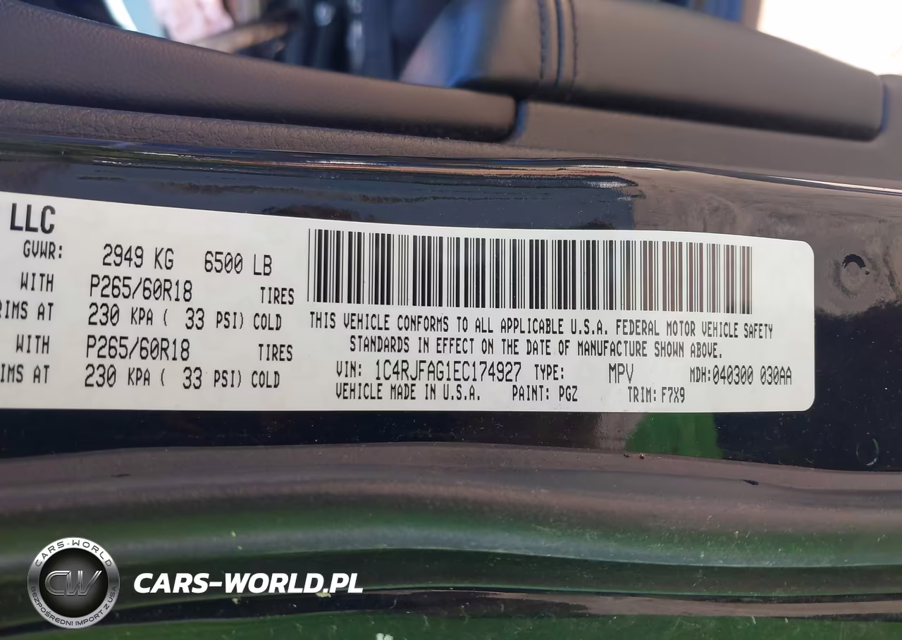 2014 Jeep Grand Cherokee Laredo VIN:1C4RJFAG1EC174927 - 9