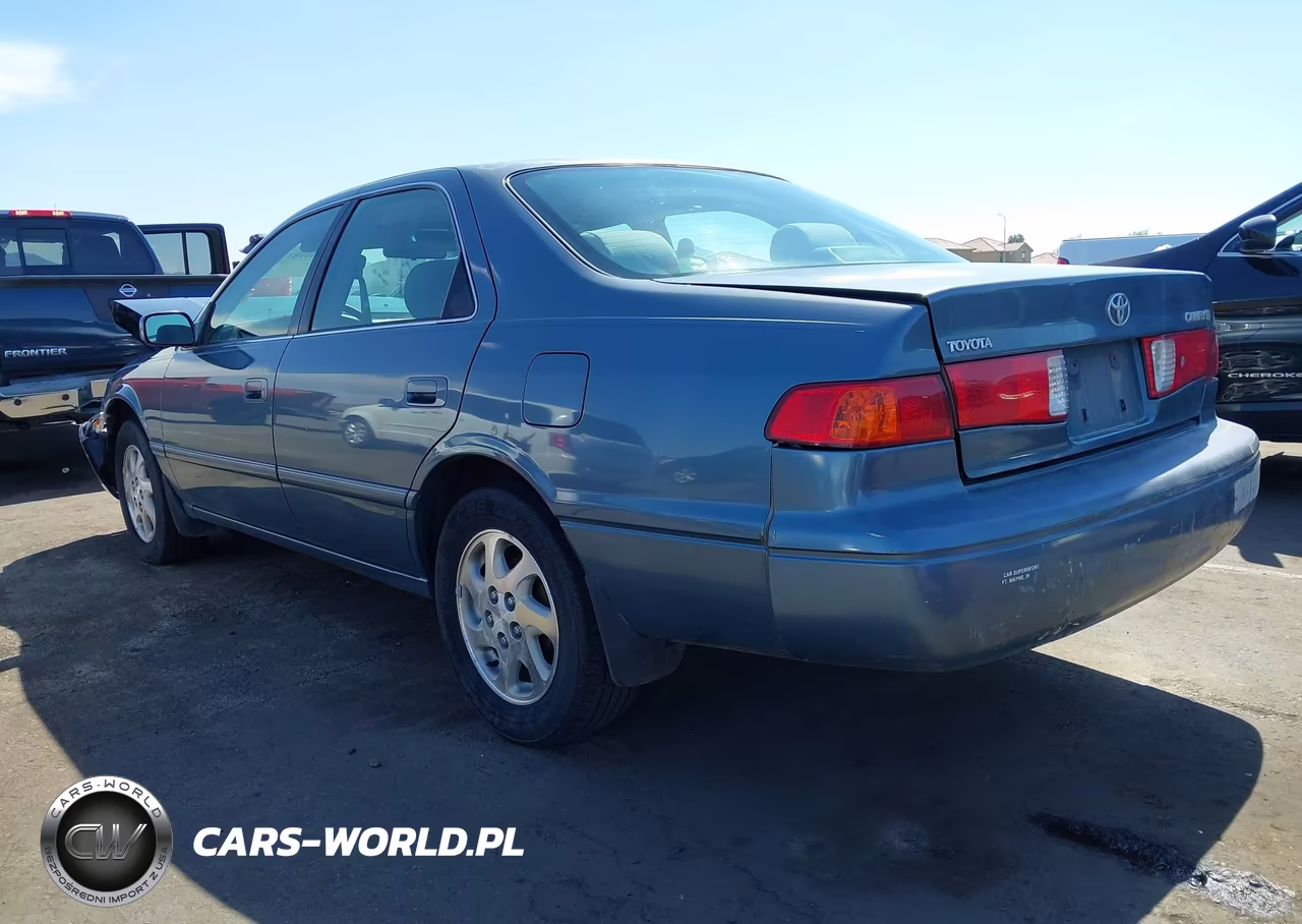 2000 Toyota Camry Xle VIN:JT2BG22K2Y0420457 - 3