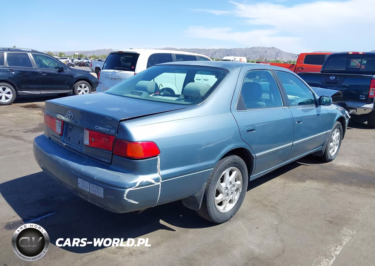 2000 Toyota Camry Xle VIN:JT2BG22K2Y0420457 - 4