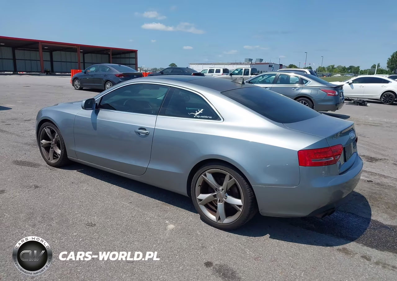 2010 Audi A5 2.0T Premium VIN:WAURFAFR9AA003182 - 3