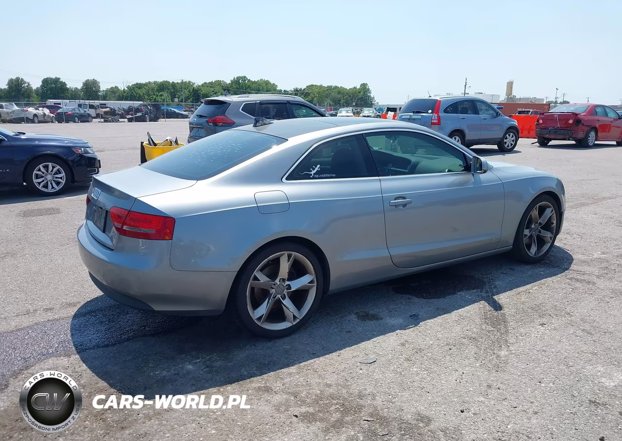 2010 Audi A5 2.0T Premium VIN:WAURFAFR9AA003182 - 4