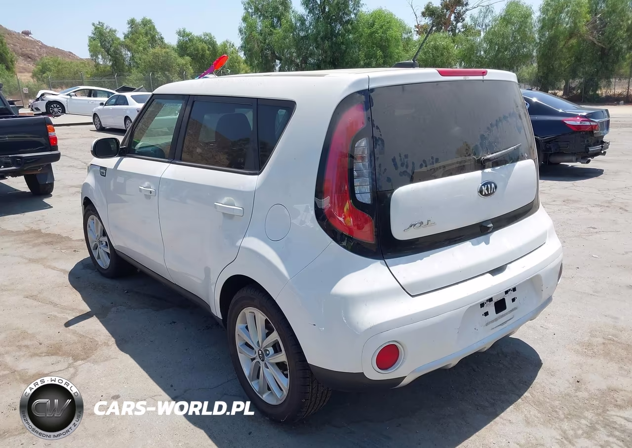 2017 Kia Soul + VIN:KNDJP3A53H7504072 - 3