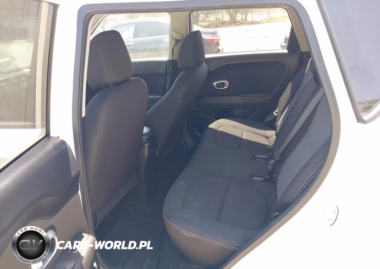 2017 Kia Soul + VIN:KNDJP3A53H7504072 - 8