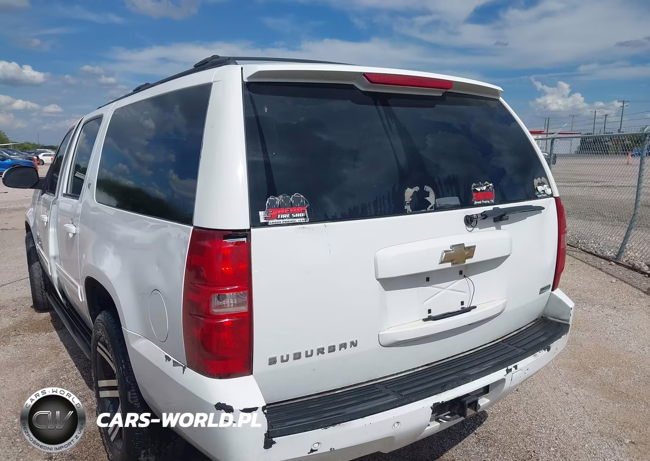 2011 Chevrolet Suburban 1500 Lt1 VIN:1GNSCJE0XBR251225 - 3