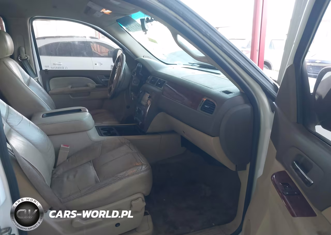 2011 Chevrolet Suburban 1500 Lt1 VIN:1GNSCJE0XBR251225 - 5