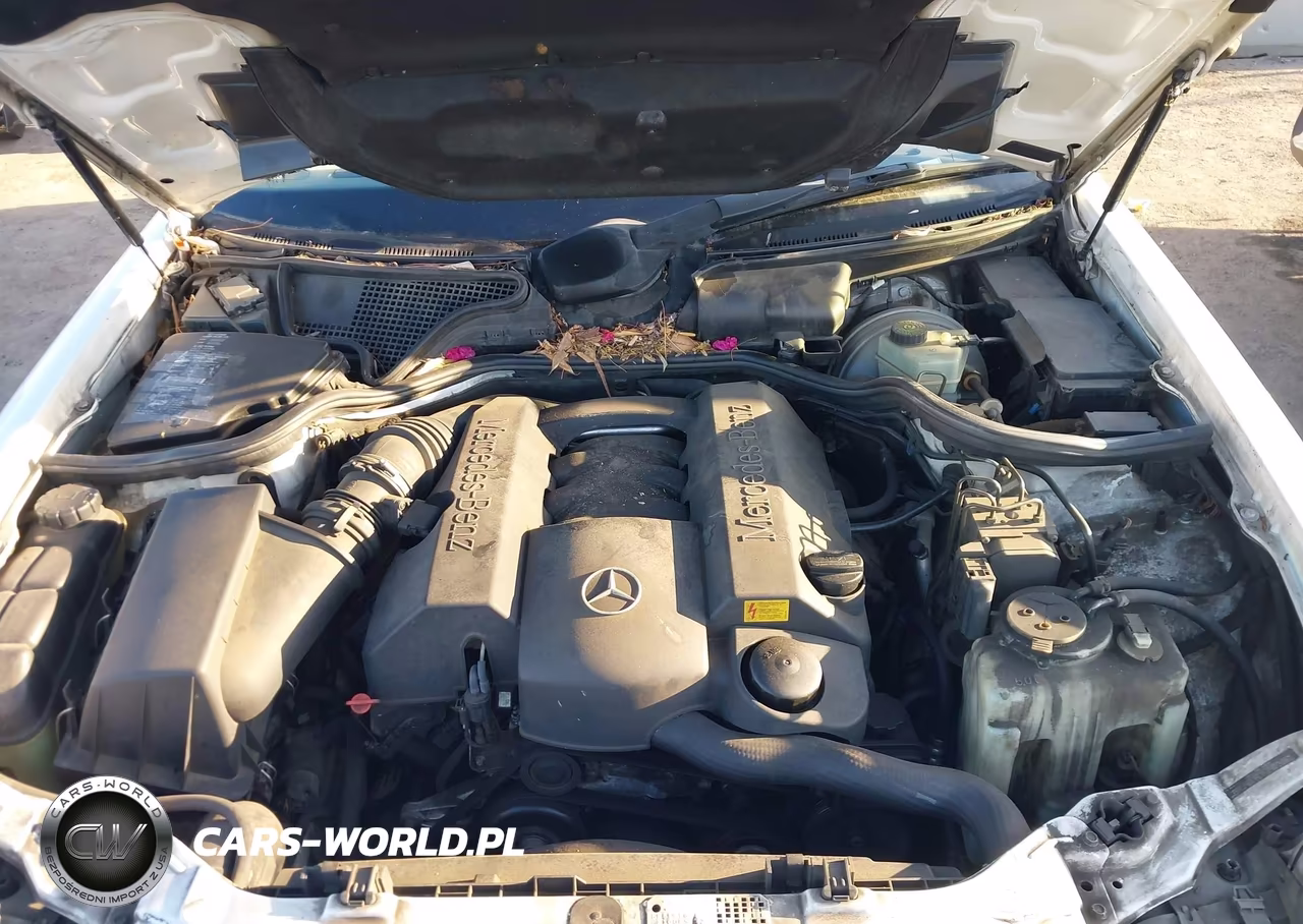 2000 Mercedes-Benz E 320 VIN:WDBJF65J5YB027345 - 10