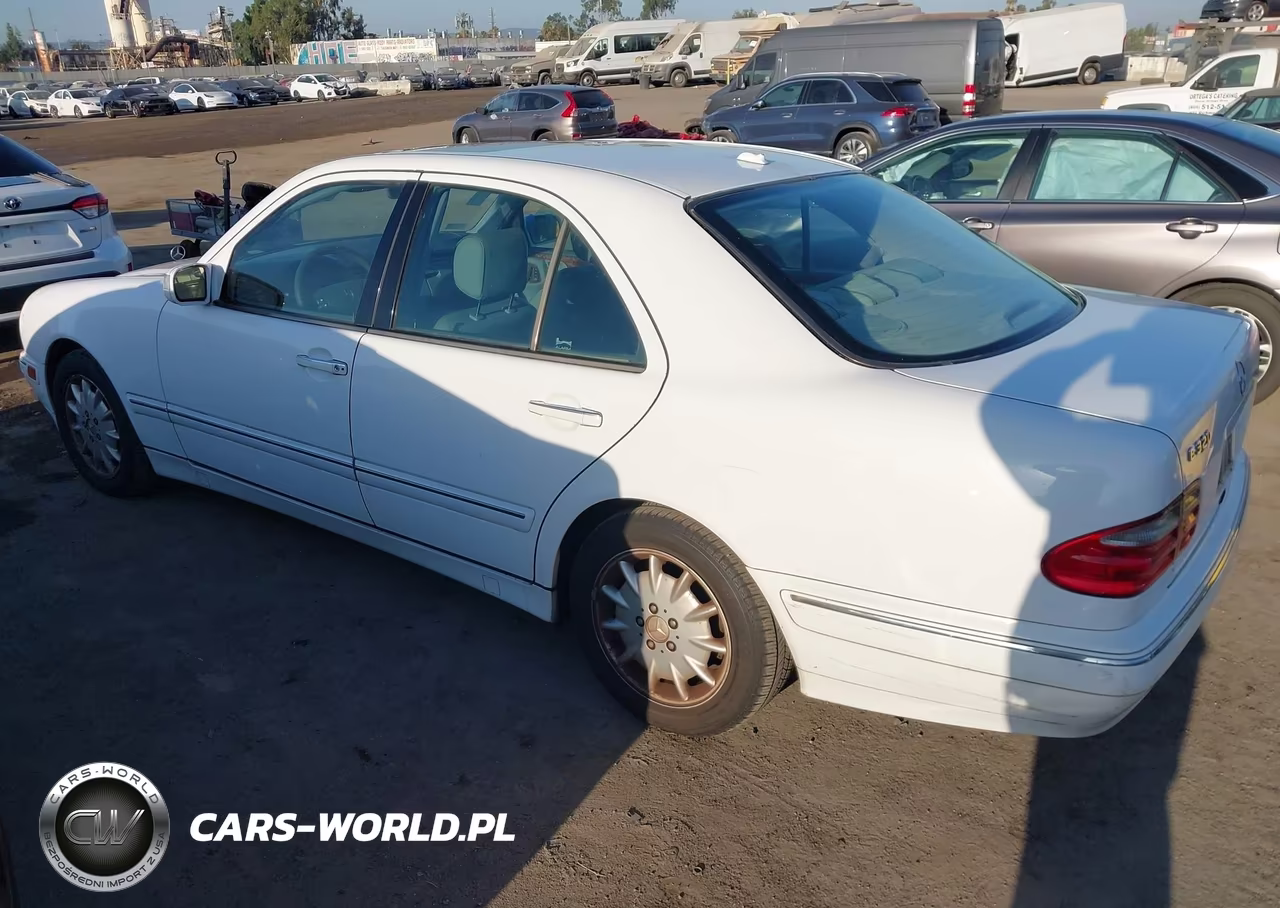 2000 Mercedes-Benz E 320 VIN:WDBJF65J5YB027345 - 14