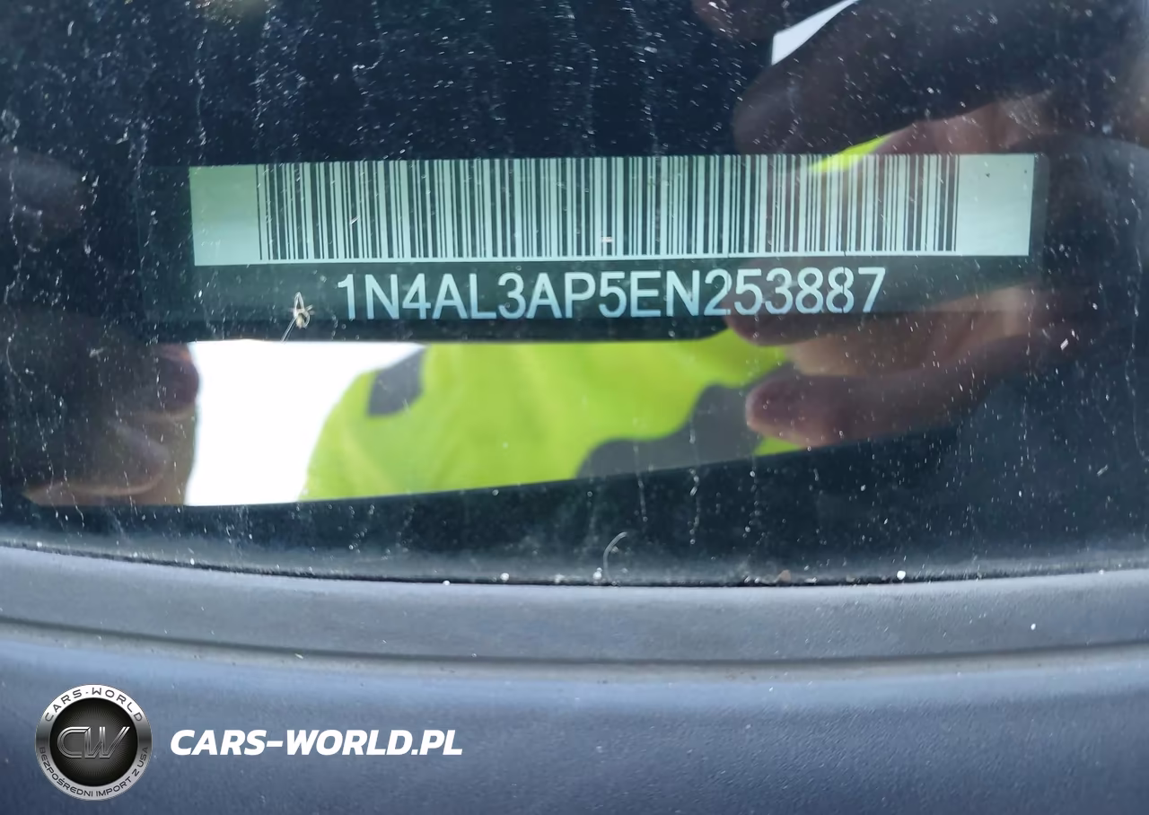 2014 Nissan Altima 2.5 S VIN:1N4AL3AP5EN253887 - 9