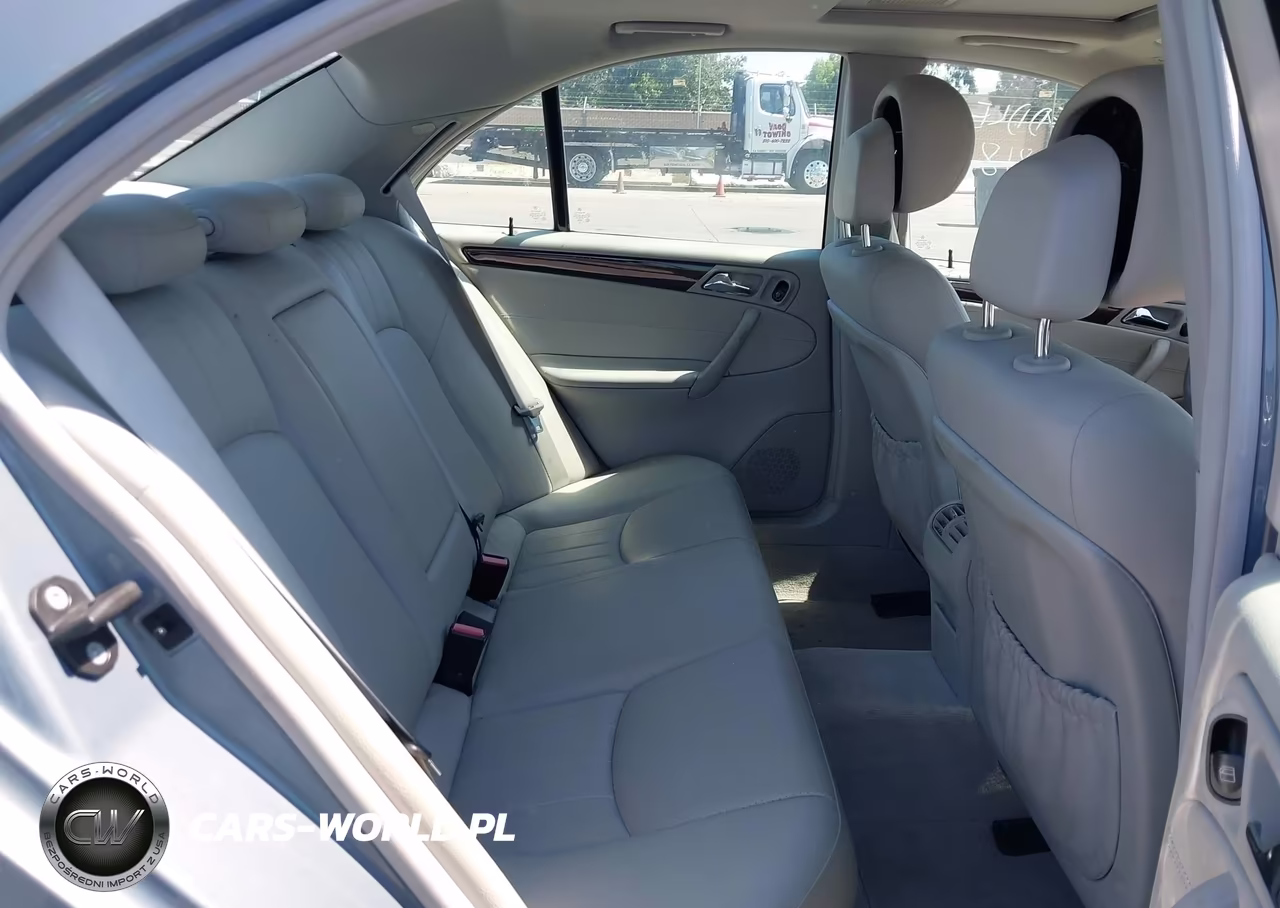 2007 Mercedes-Benz C 350 VIN:WDBRF56H17F891163 - 8