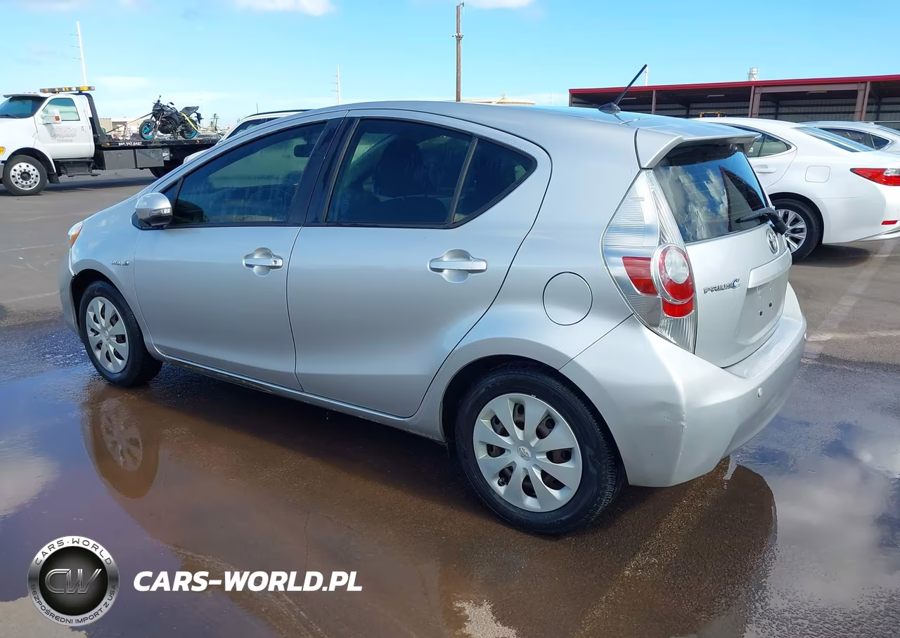 2013 Toyota Prius C Four-One-Three-Two VIN:JTDKDTB38D1053244 - 3