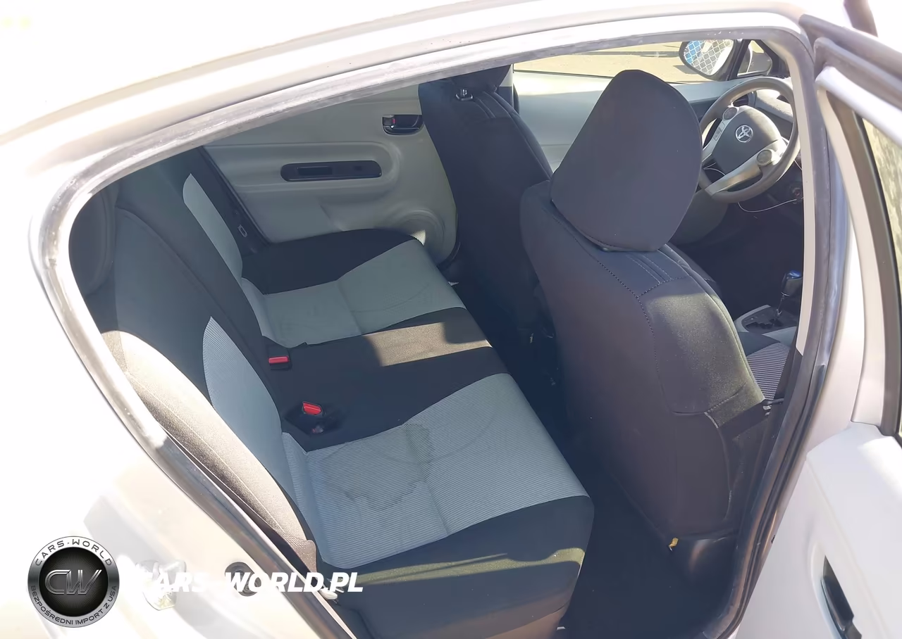 2013 Toyota Prius C Four-One-Three-Two VIN:JTDKDTB38D1053244 - 8