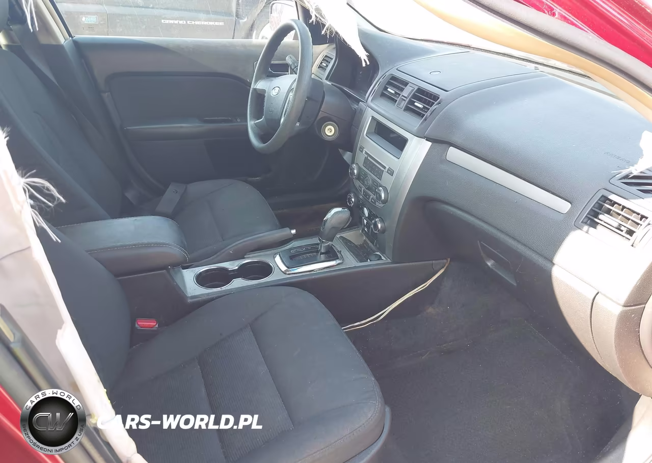 2012 Ford Fusion Se VIN:3FAHP0HA6CR371931 - 5