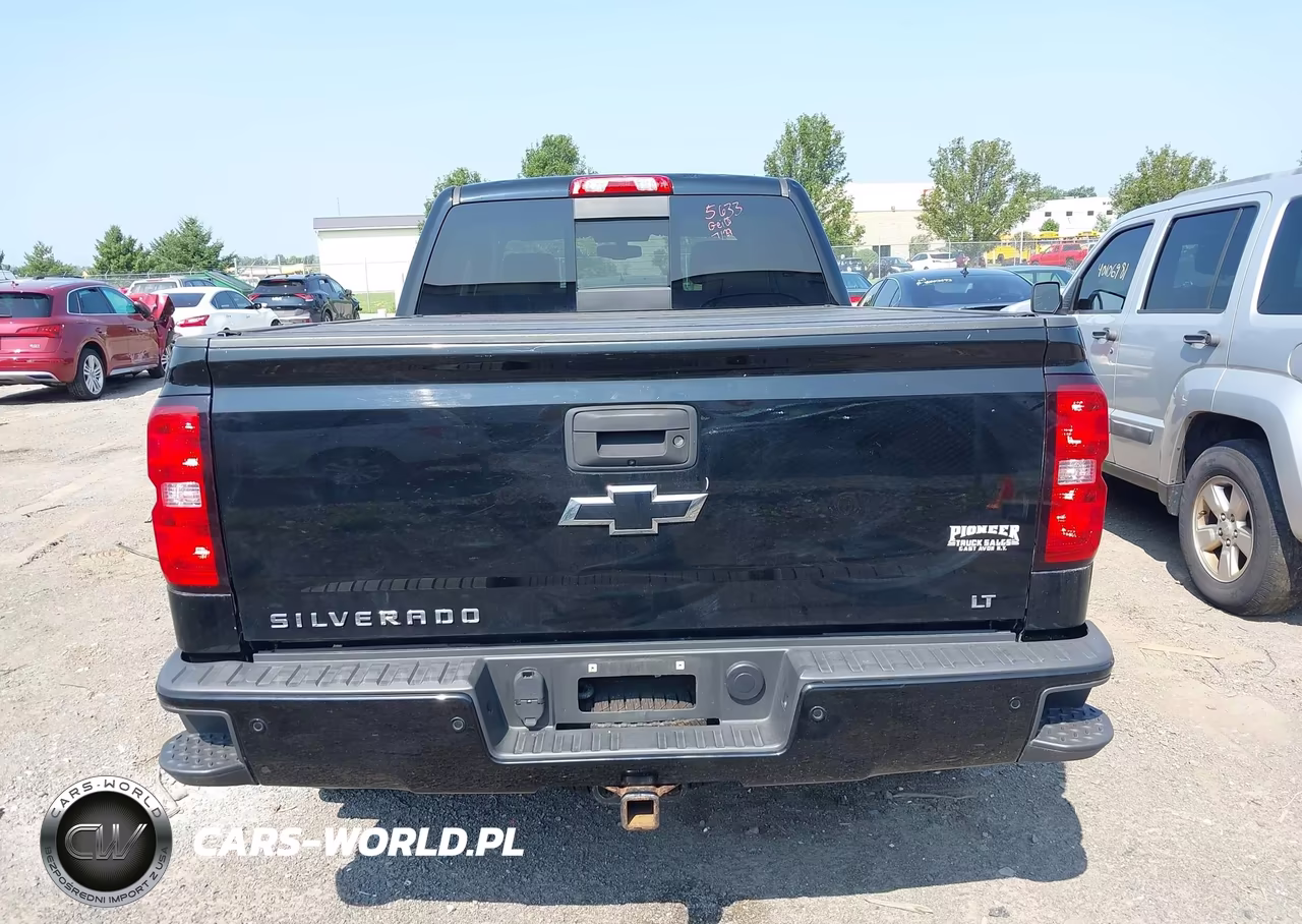 2018 Chevrolet Silverado 1500 2Lt VIN:1GCUKREC0JF157481 - 16