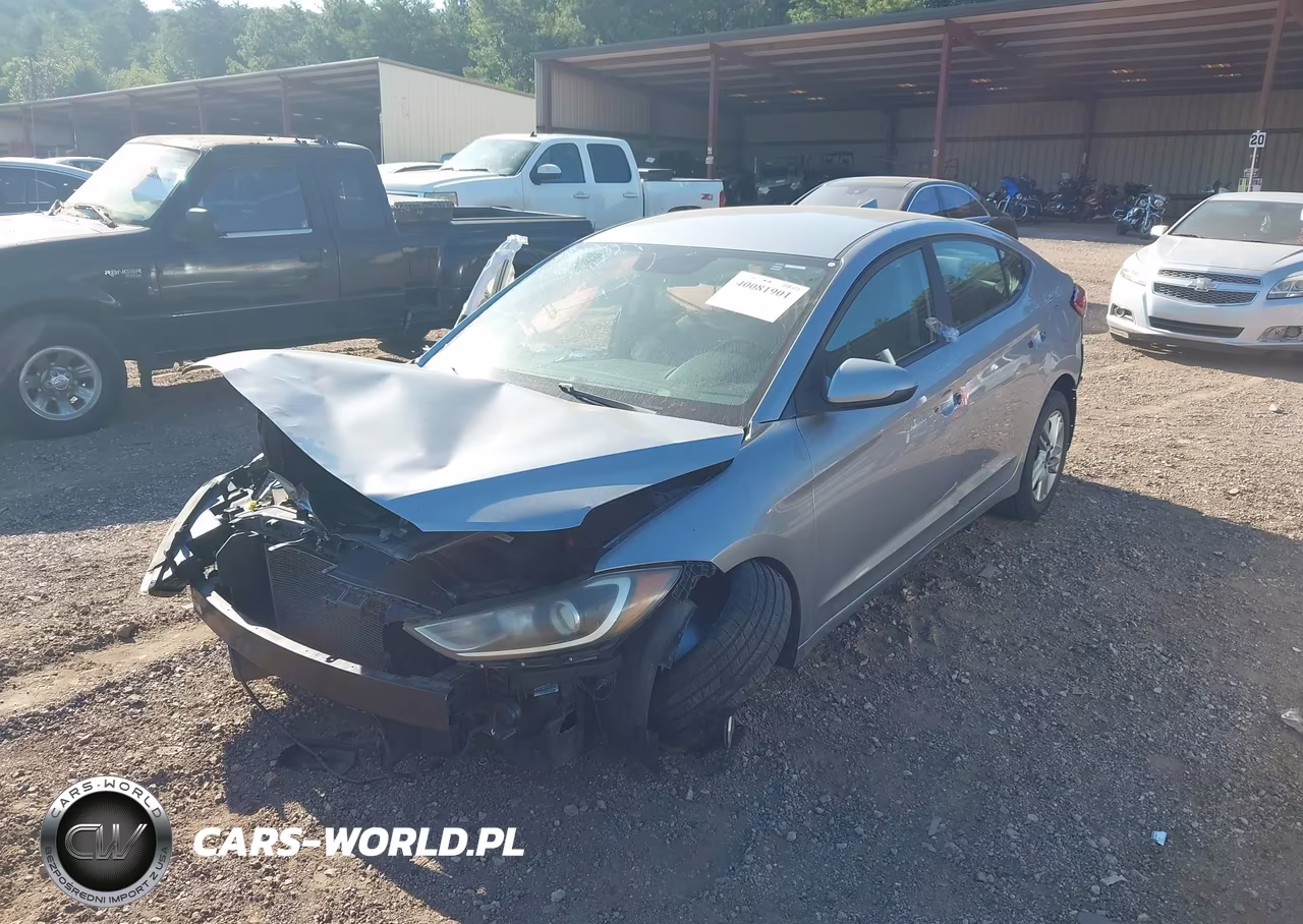 HYUNDAI ELANTRA VIN:5NPD84LF2HH090090 - 2