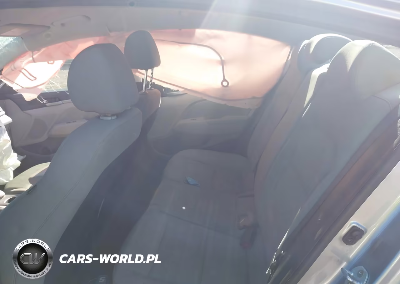 HYUNDAI ELANTRA VIN:5NPD84LF2HH090090 - 8
