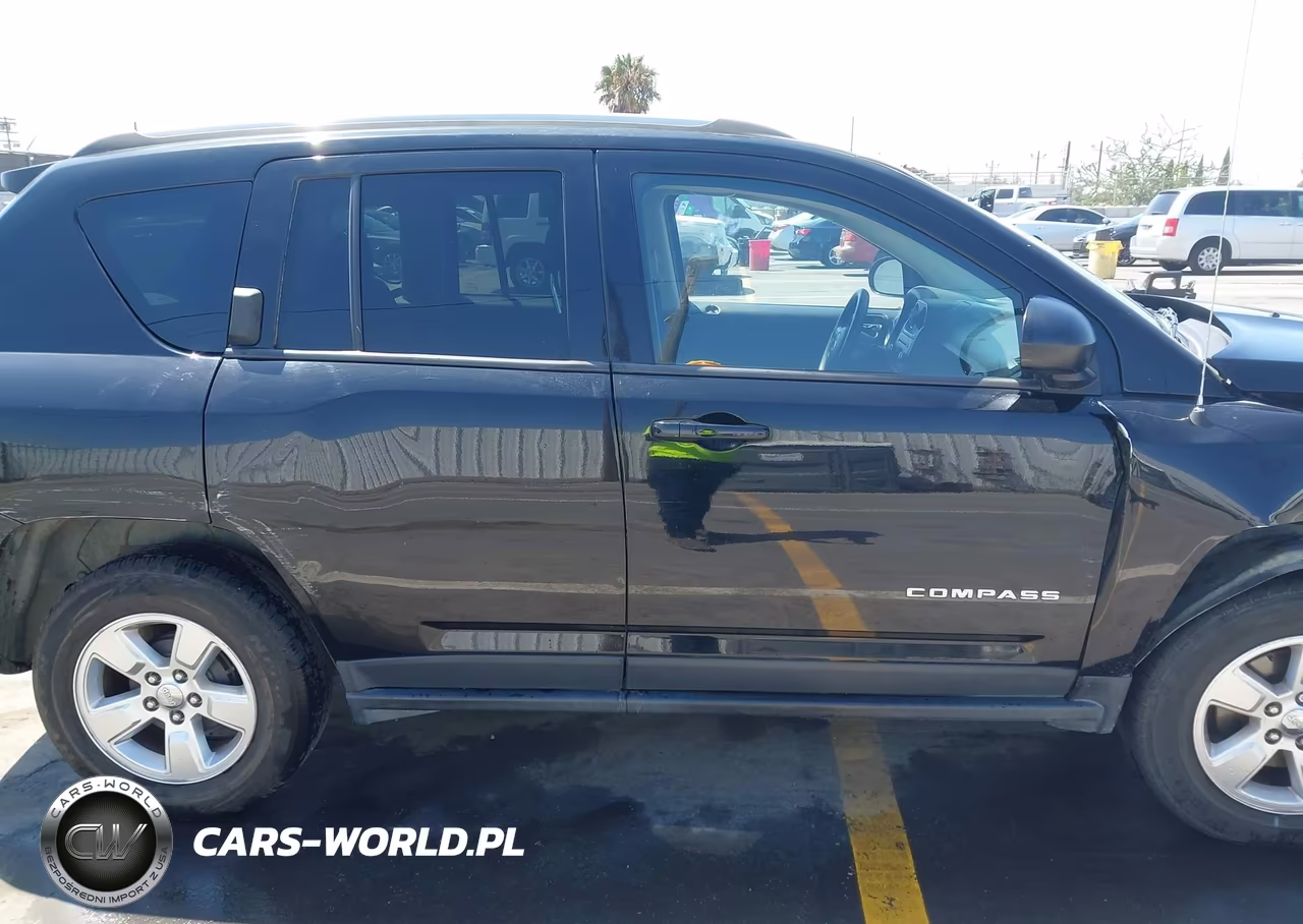 2015 Jeep Compass Sport VIN:1C4NJCBA8FD219820 - 14