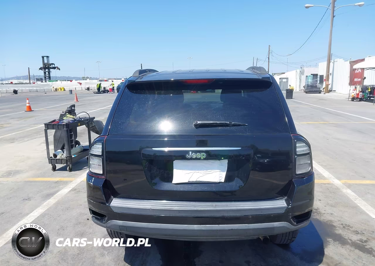 2015 Jeep Compass Sport VIN:1C4NJCBA8FD219820 - 17