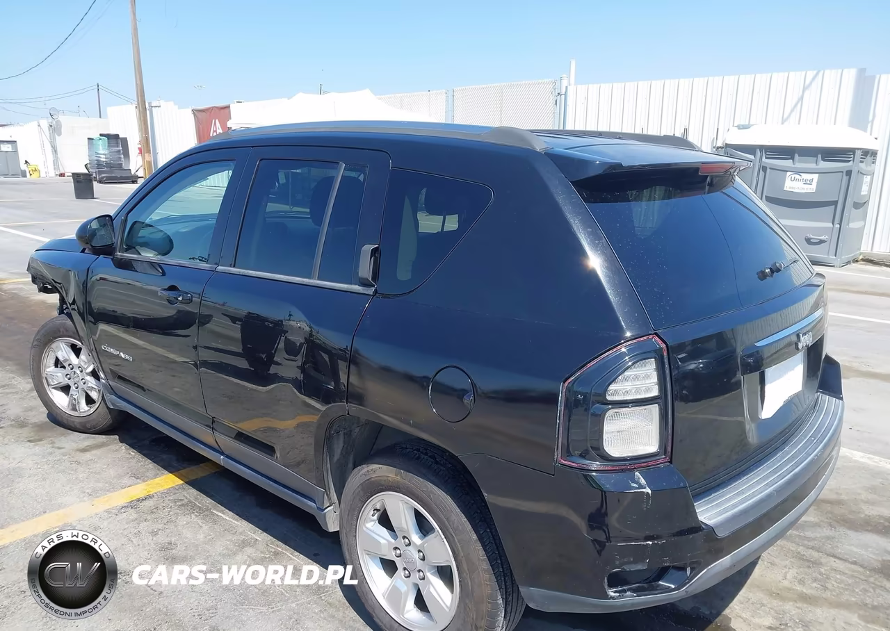2015 Jeep Compass Sport VIN:1C4NJCBA8FD219820 - 3