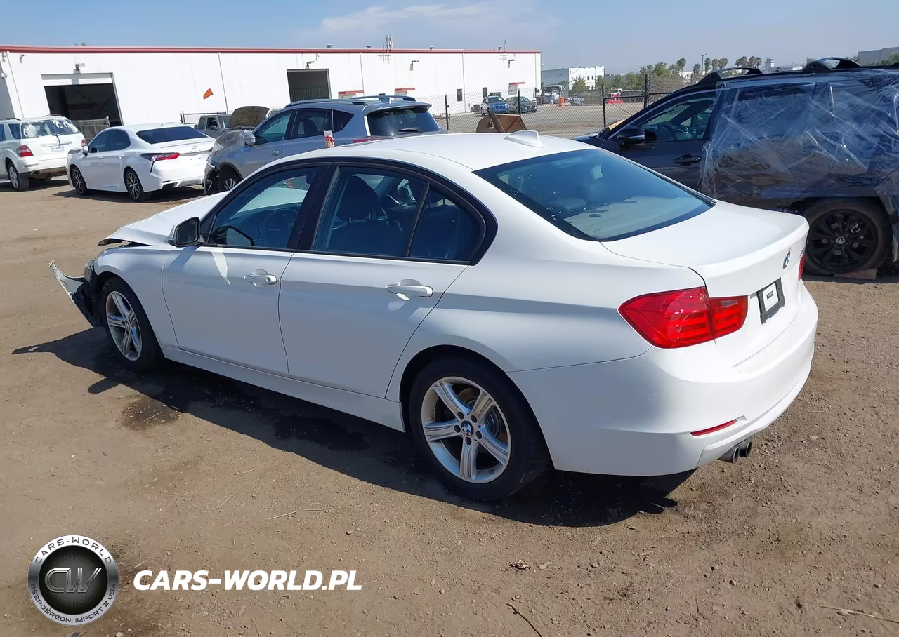 2013 BMW 328I VIN:WBA3A5C56DF359870 - 3