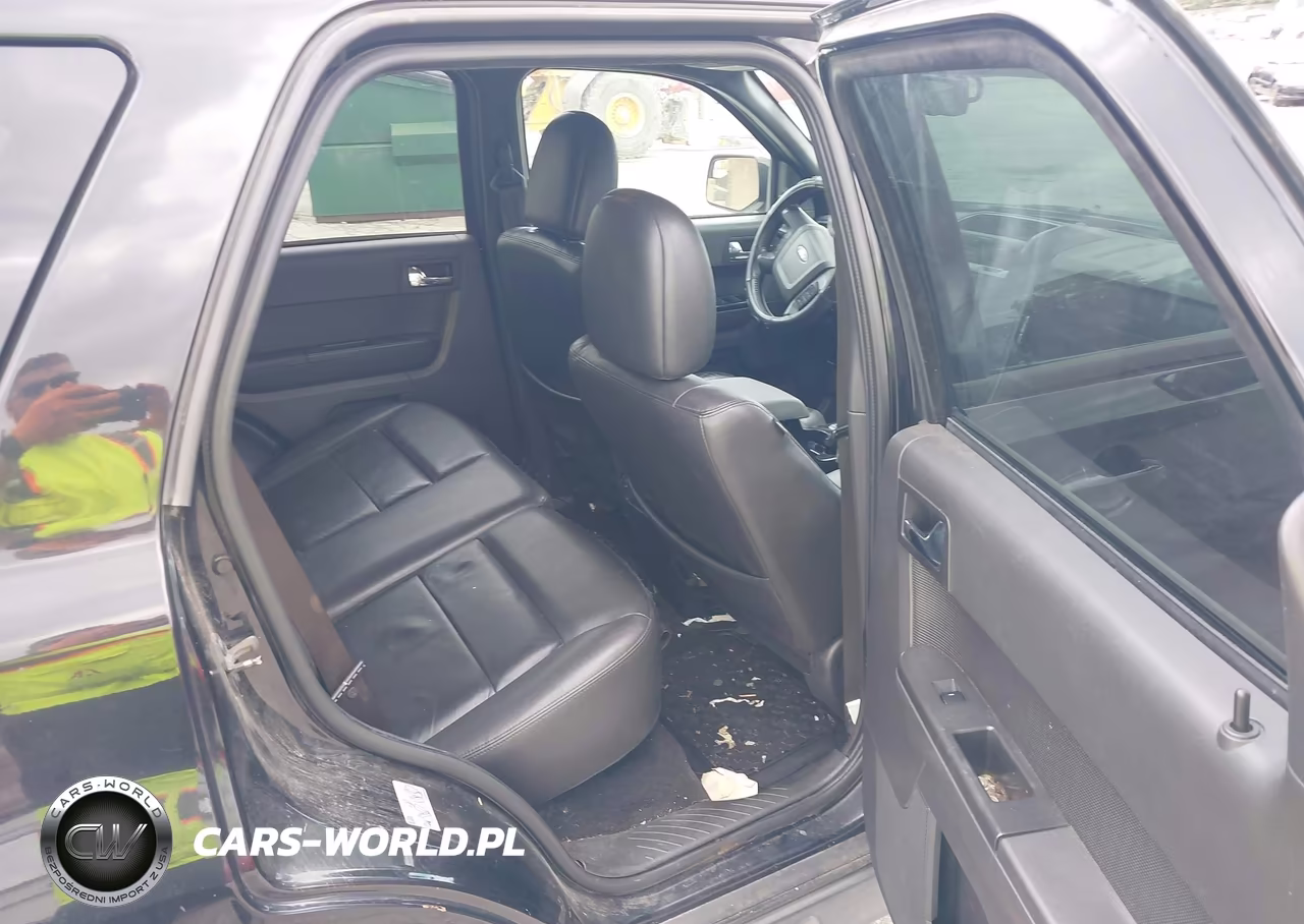 2010 Ford Escape Limited VIN:1FMCU9EG1AKB79405 - 8