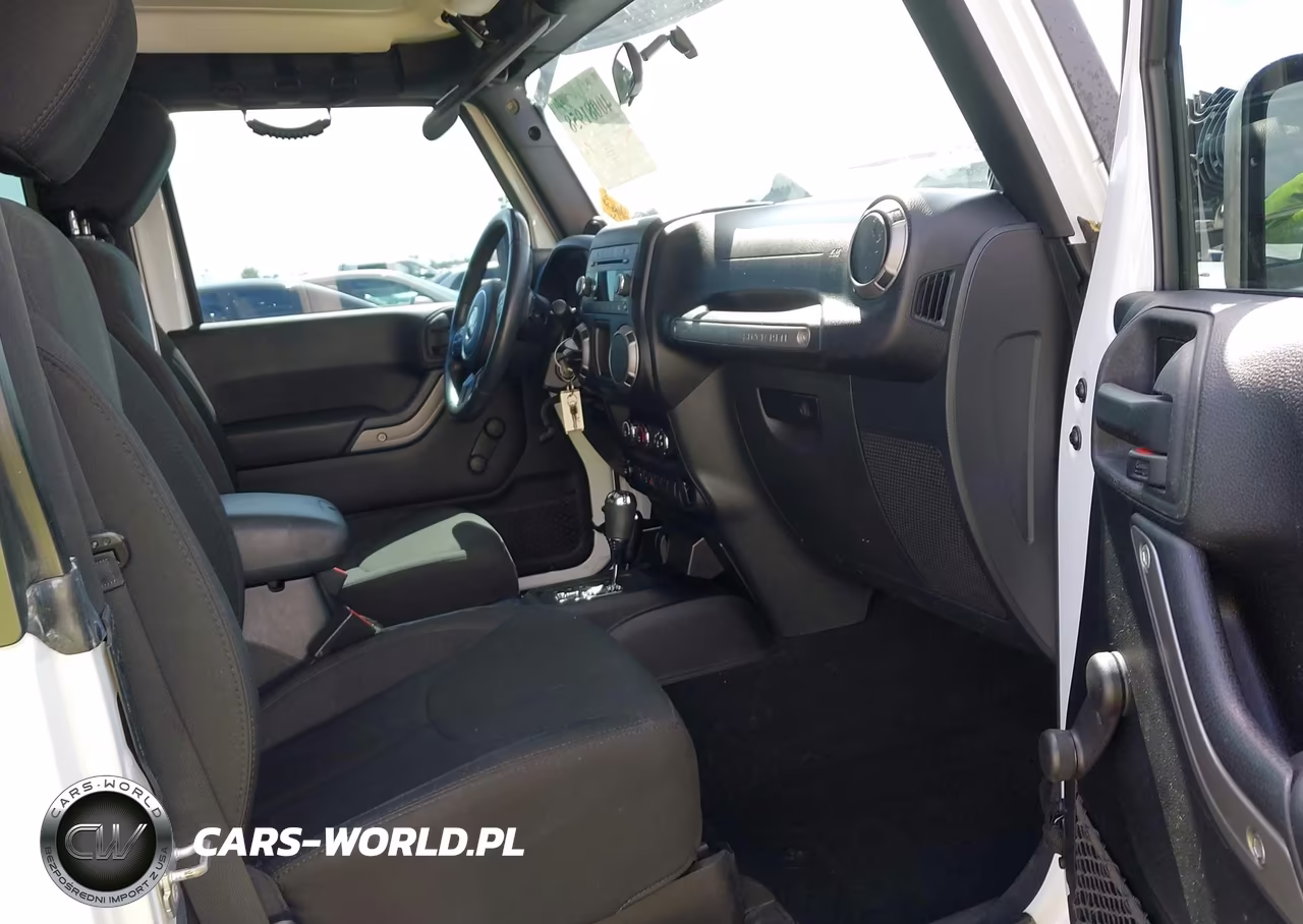2014 Jeep Wrangler Sport VIN:1C4AJWAGXEL258385 - 5