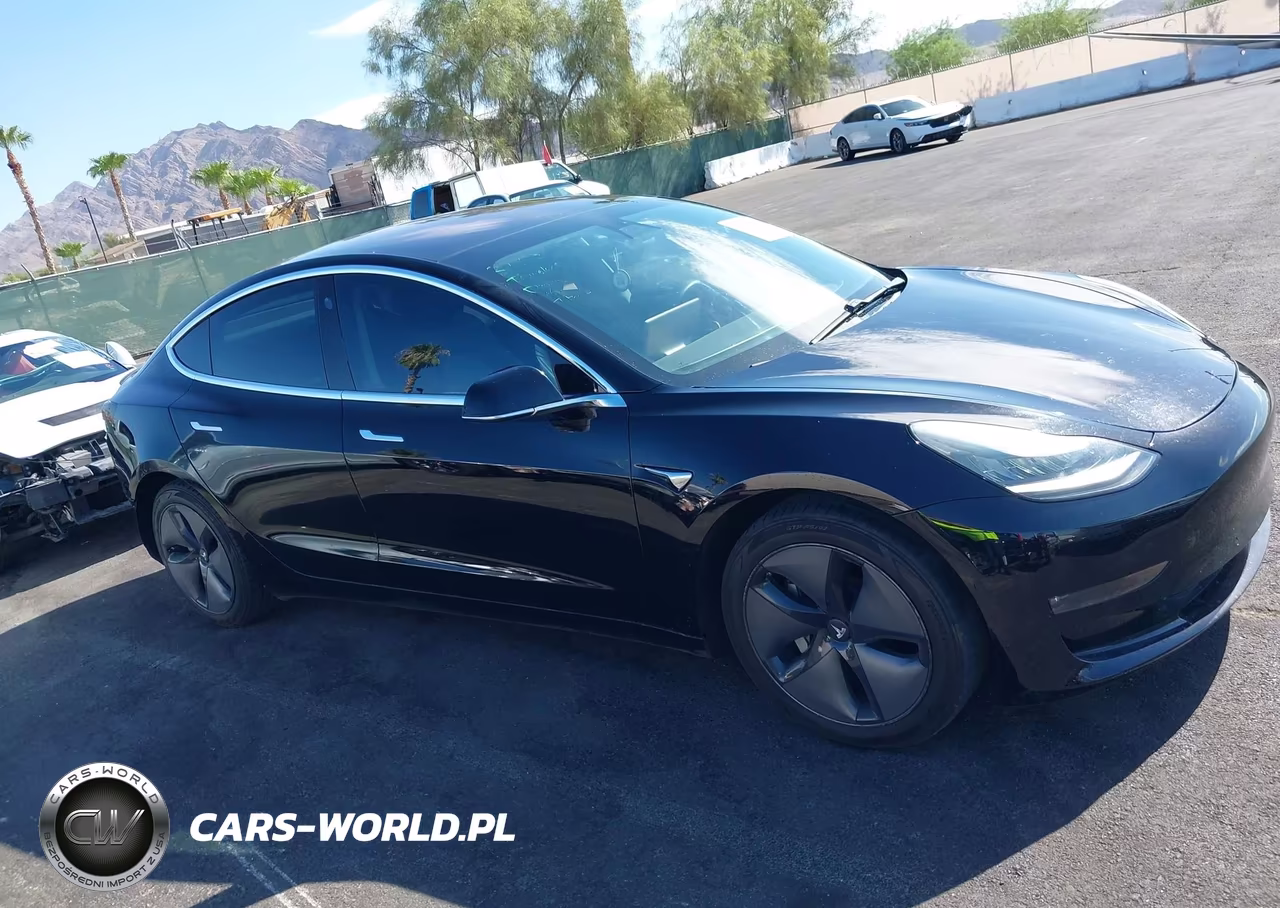 2018 Tesla Model 3 Long Range-Mid Range VIN:5YJ3E1EA1JF156847 - 14