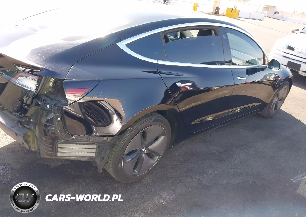 2018 Tesla Model 3 Long Range-Mid Range VIN:5YJ3E1EA1JF156847 - 21