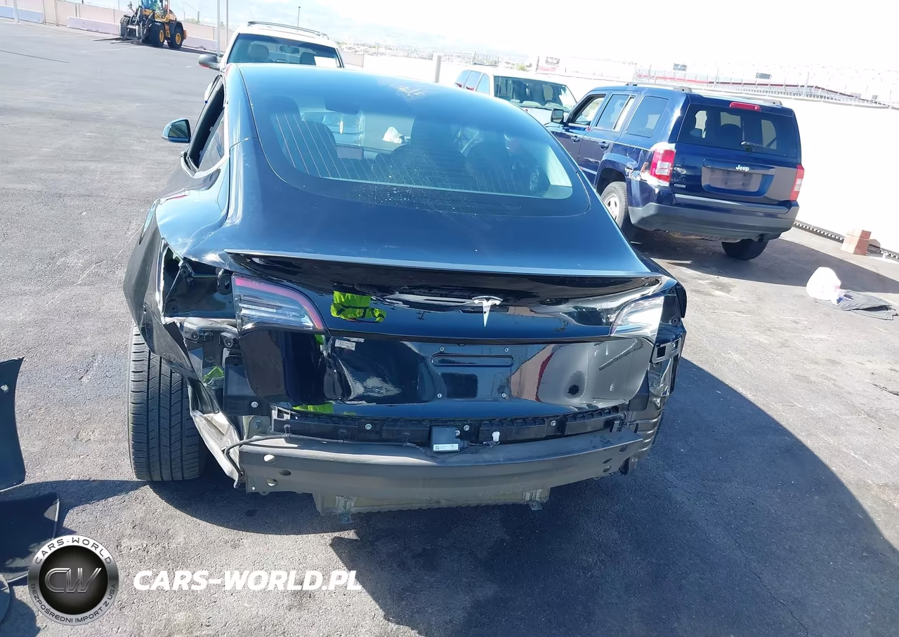 2018 Tesla Model 3 Long Range-Mid Range VIN:5YJ3E1EA1JF156847 - 6
