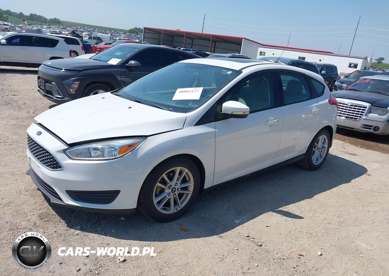 2015 Ford Focus Se VIN:1FADP3K2XFL329332 - 2