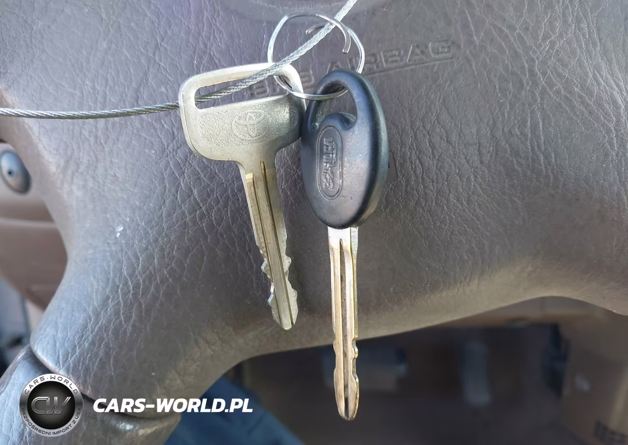 2002 Toyota Tundra VIN:5TBJN32192S318012 - 11