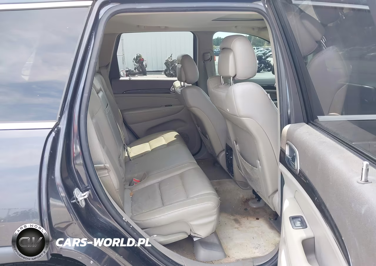 2013 Jeep Grand Cherokee Laredo VIN:1C4RJEAG3DC558359 - 8