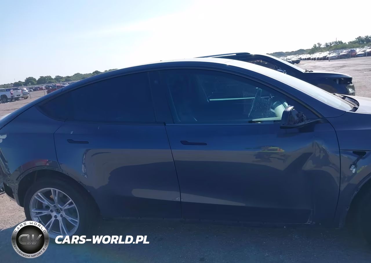 2023 Tesla Model Y Awd-Long Range Dual Motor All-Wheel Drive VIN:7SAYGDEE0PA114053 - 13