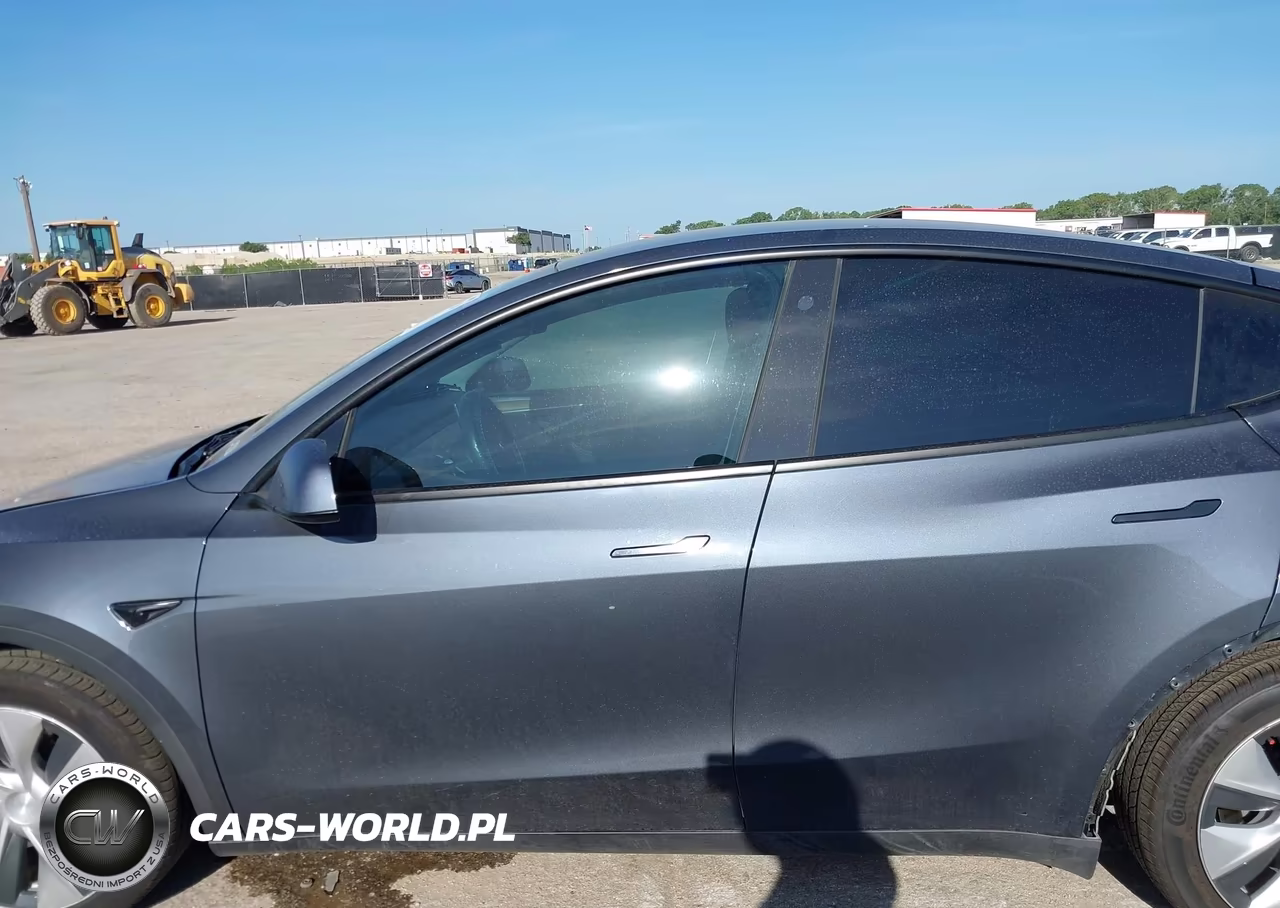 2023 Tesla Model Y Awd-Long Range Dual Motor All-Wheel Drive VIN:7SAYGDEE0PA114053 - 14