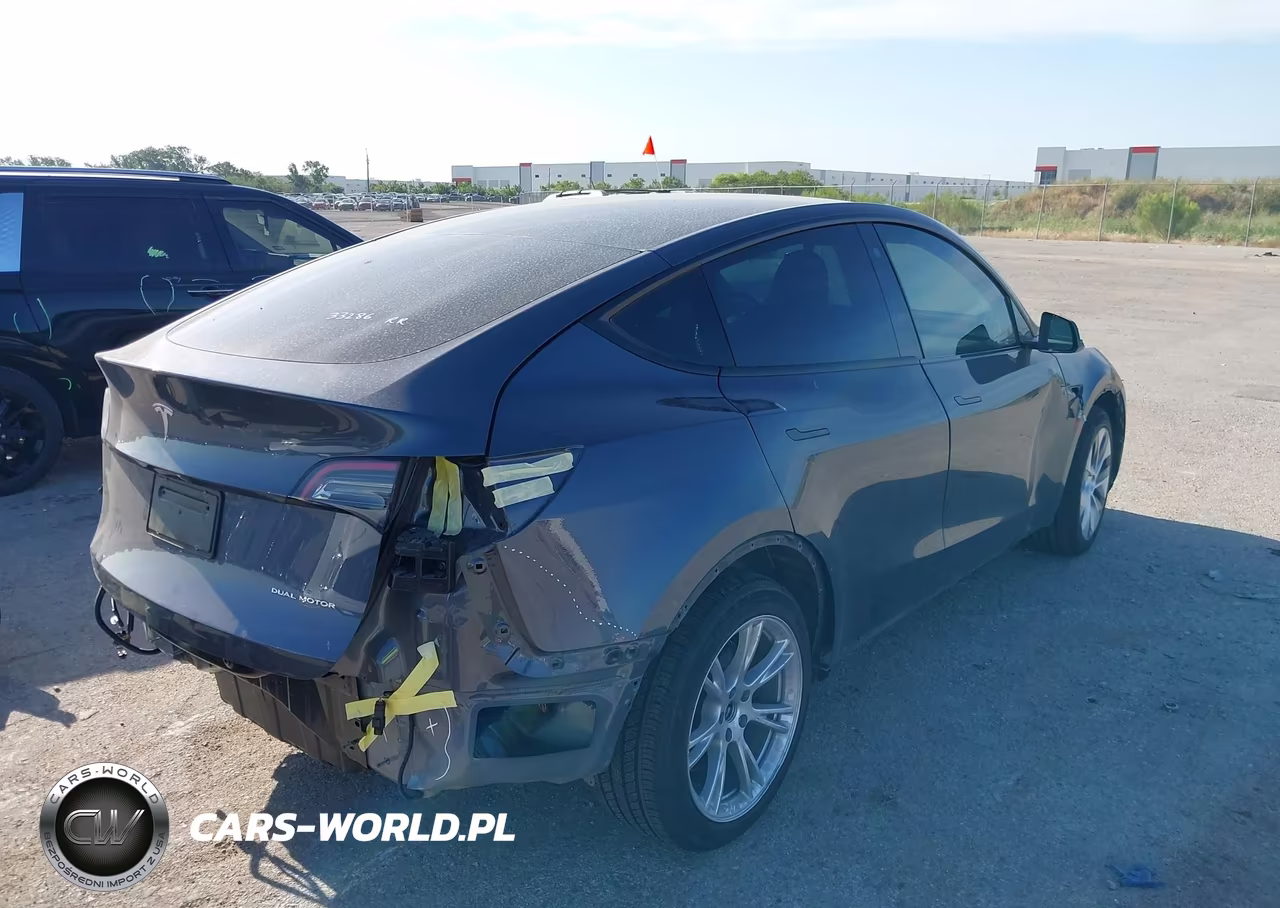 2023 Tesla Model Y Awd-Long Range Dual Motor All-Wheel Drive VIN:7SAYGDEE0PA114053 - 4