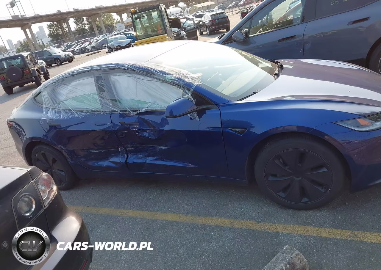 2019 Isuzu Npr Hd VIN:54DC4W1B3KS802257 - 13
