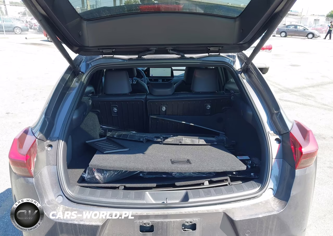 2019 Ford Transit-250 VIN:1FTYR2CM7KKA77619 - 23