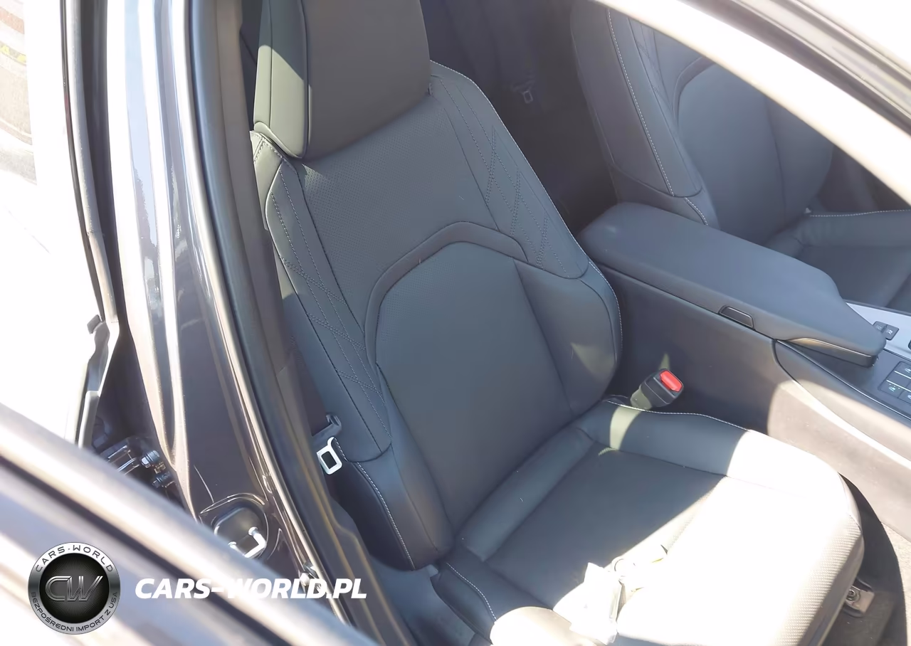 2019 Ford Transit-250 VIN:1FTYR2CM7KKA77619 - 5