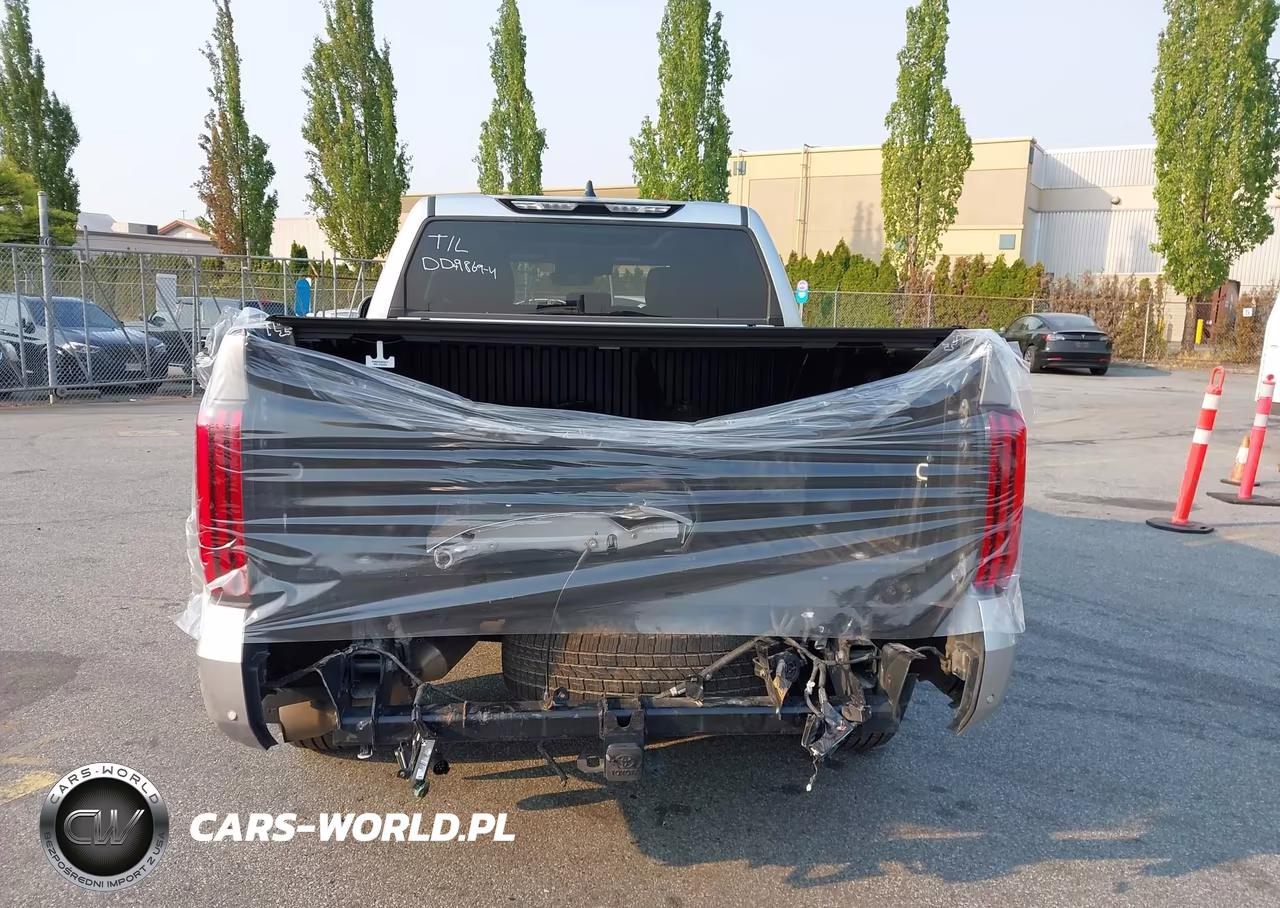 2017 Ford E-450 Cutaway VIN:1FDXE4FS1HDC72217 - 17