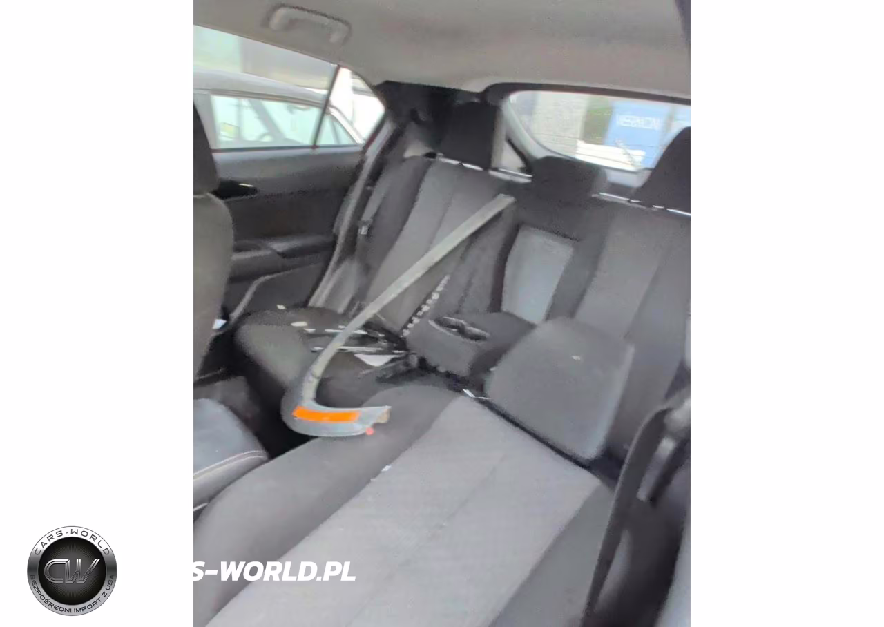 2017 Audi A4 2.0T Premium VIN:WAUENAF44HN035028 - 15