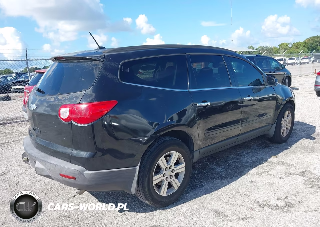2011 Chevrolet Traverse 1Lt VIN:1GNKRGED2BJ212678 - 4