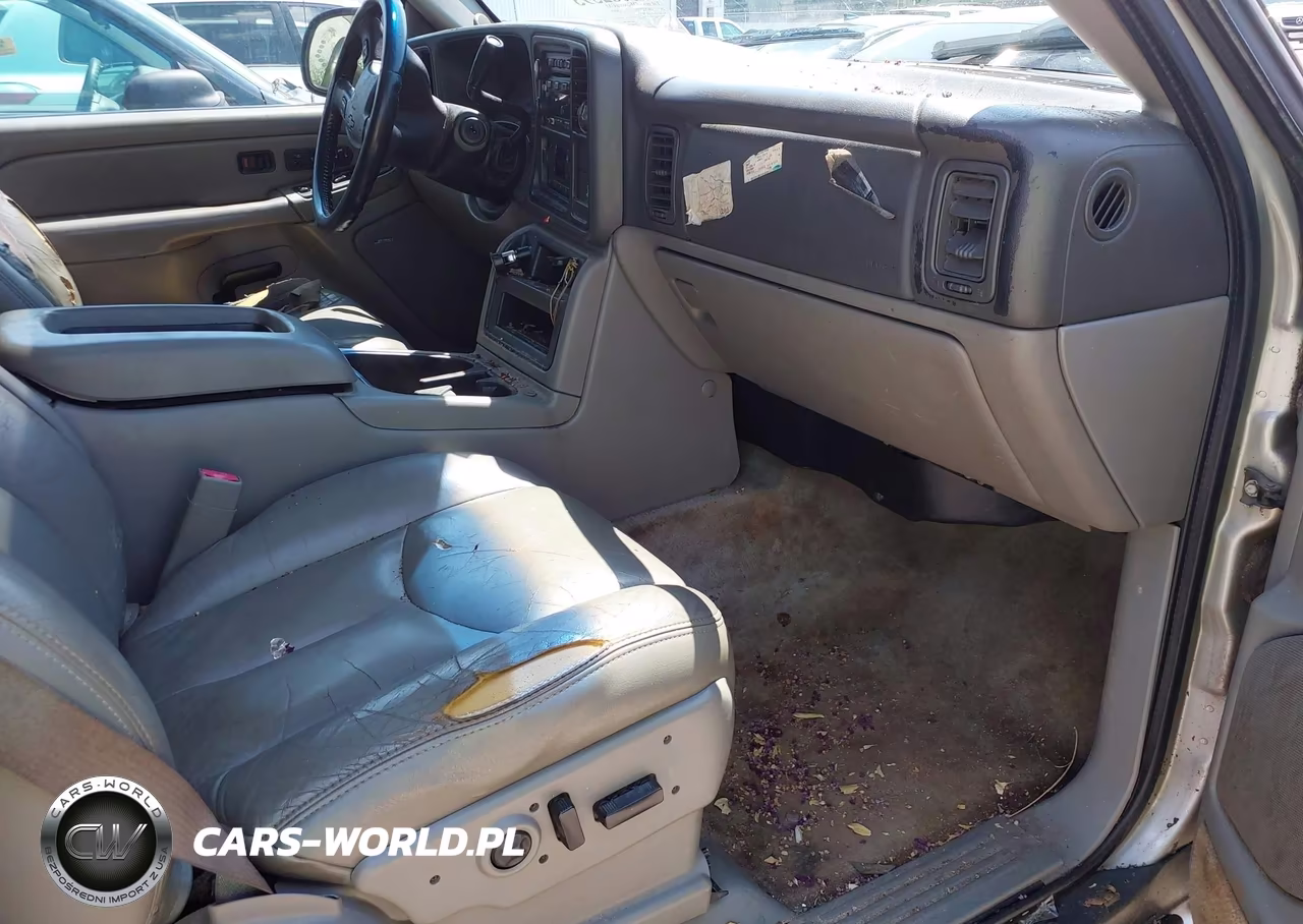 2005 Chevrolet Tahoe Lt VIN:1GNEC13T65J155394 - 5