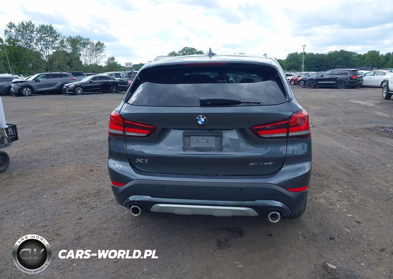 2021 BMW X1 xDrive28I VIN:WBXJG9C08M3M75306 - 16