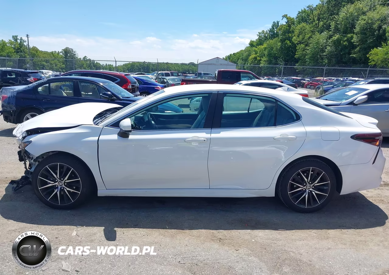 2021 Toyota Camry Se VIN:4T1G11AKXMU525661 - 14
